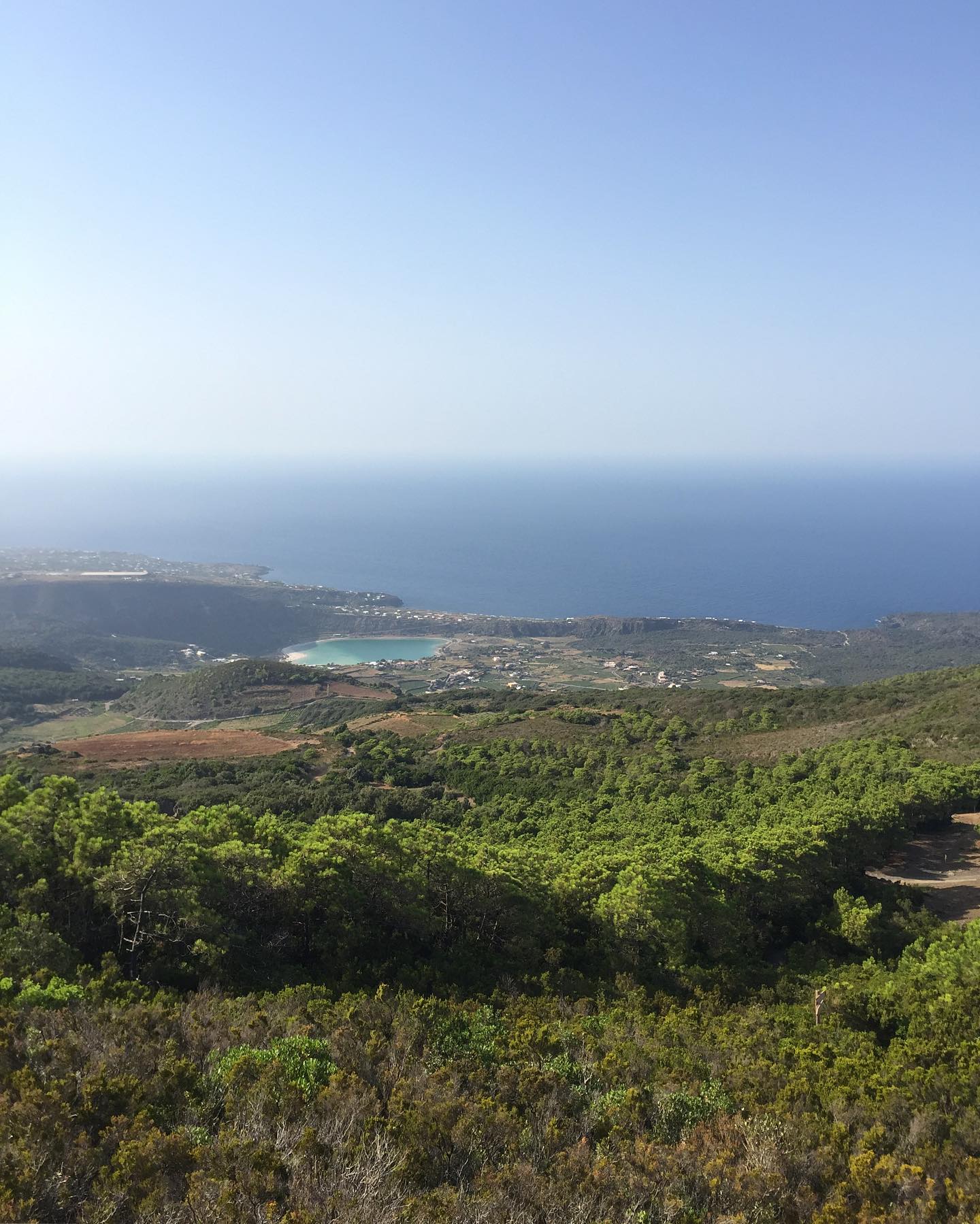 Pantelleria: panorama da Cuddia Mida