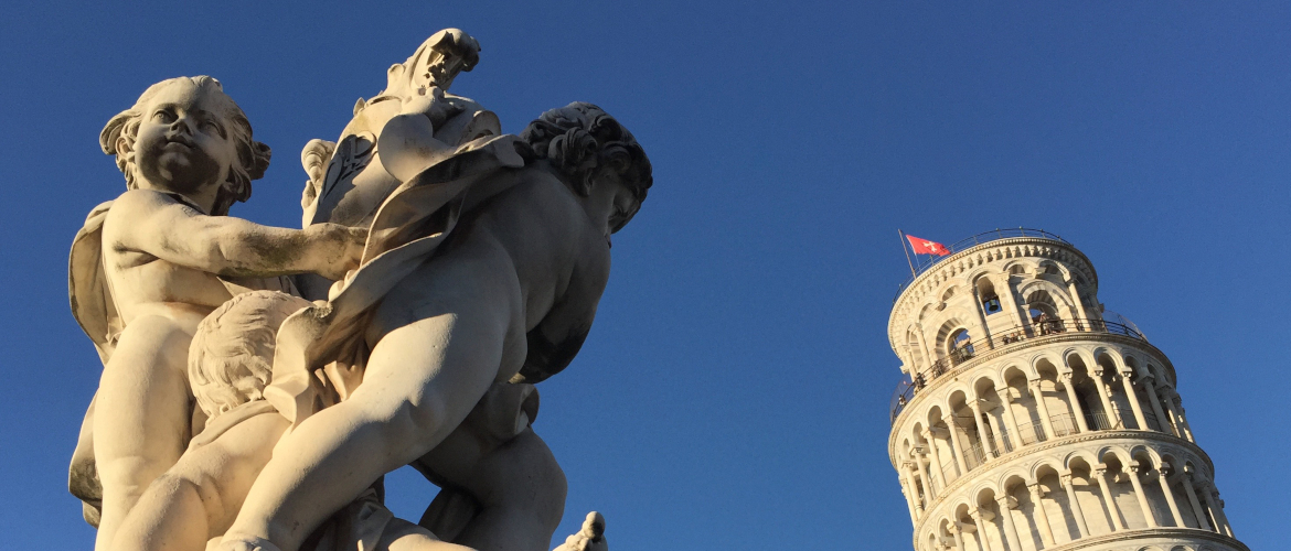 Fontana dei Putti e Torre di Pisa lungo l'itinerario della Via degli Acquedotti: trekking urbano.